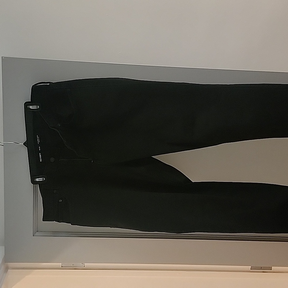 Old Navy Athletic Taper Jeans